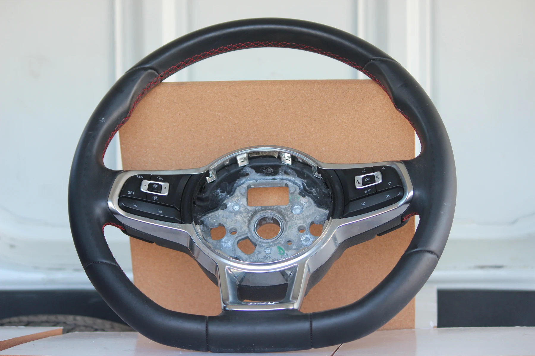 VW Golf Mk7 leather steering wheel – bare