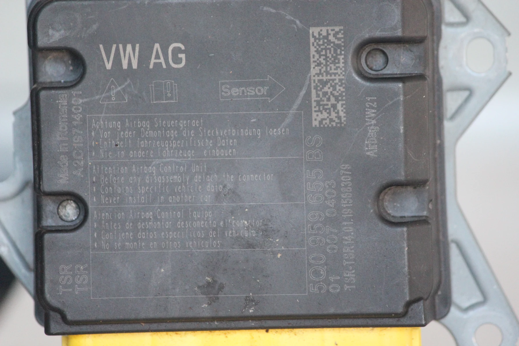 VW MQB airbag control module