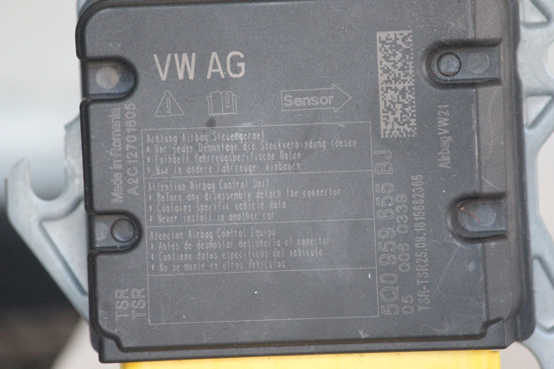 VW MQB airbag control module